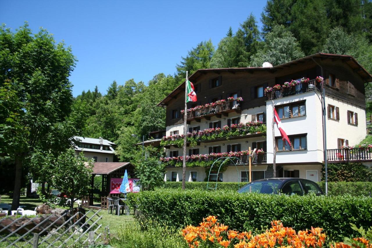 Hotel Daniela Bormio Luaran gambar